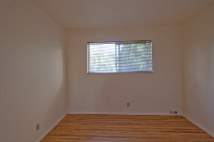 Bedroom 3 (A) picture - 1474 Wildrose Way, Mountain View 94043
