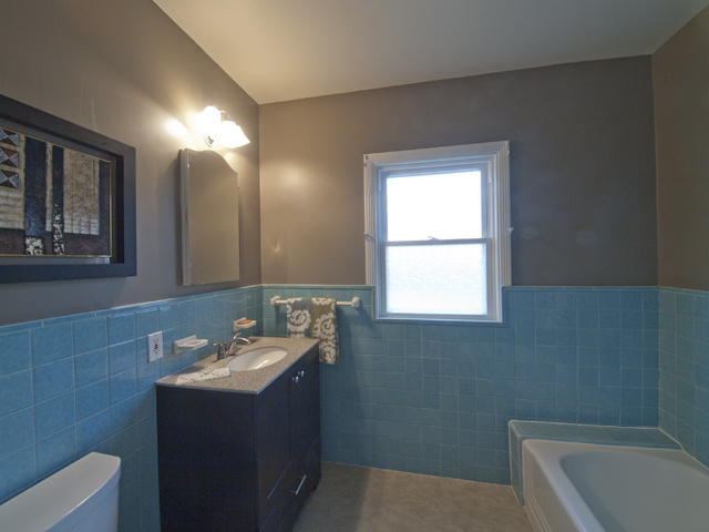 Bath (A) Picture - 4023 Bayview Ave, San Mateo 94403 Bath (A) picture - 4023 Bayview Ave, San Mateo 94403