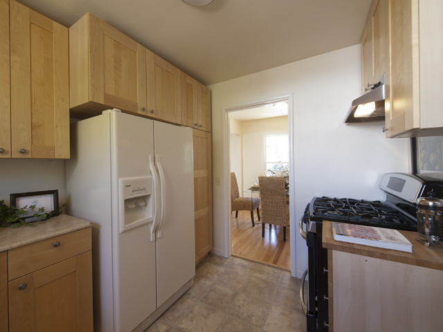 Kitchen picture - 4033 Campana Dr, Palo Alto 94306