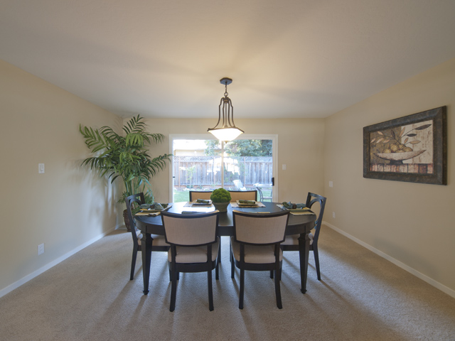 Dining Room picture - 709 Charleston Ct, Palo Alto 94303