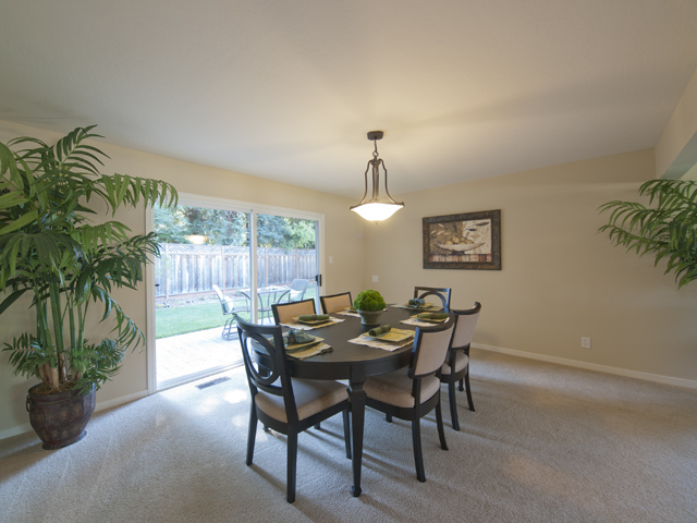 Dining Room picture - 709 Charleston Ct, Palo Alto 94303
