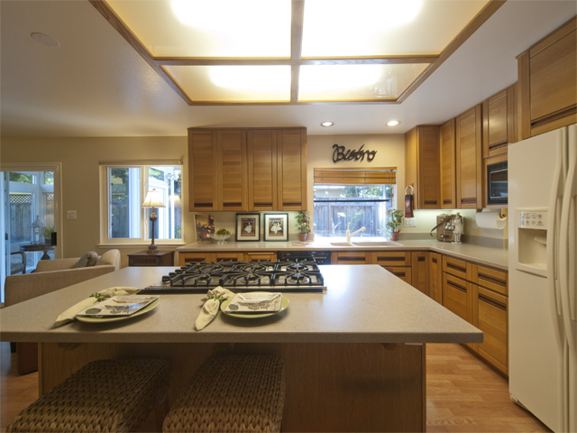 Kitchen picture - 709 Charleston Ct, Palo Alto 94303