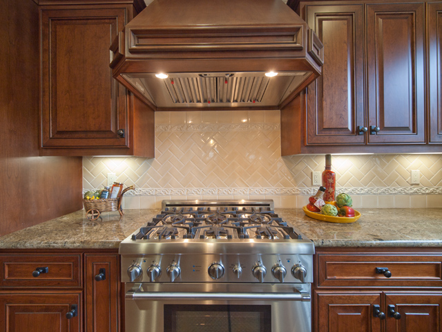Kitchen Range Picture - 3457 Cowper St, Palo Alto 94306 Kitchen Range picture - 3457 Cowper St, Palo Alto 94306