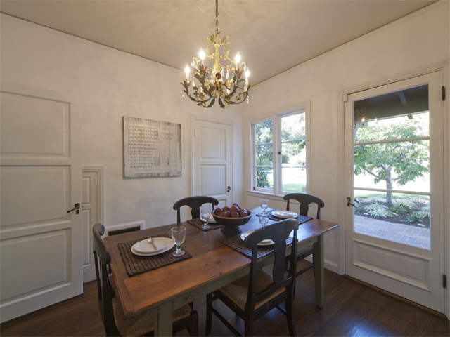 Breakfast Area (A) picture - 75 Crescent Dr, Palo Alto 94301