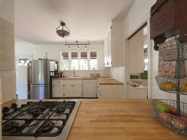 Kitchen (B) Picture - 75 Crescent Dr, Palo Alto 94301 Kitchen (B) picture - 75 Crescent Dr, Palo Alto 94301