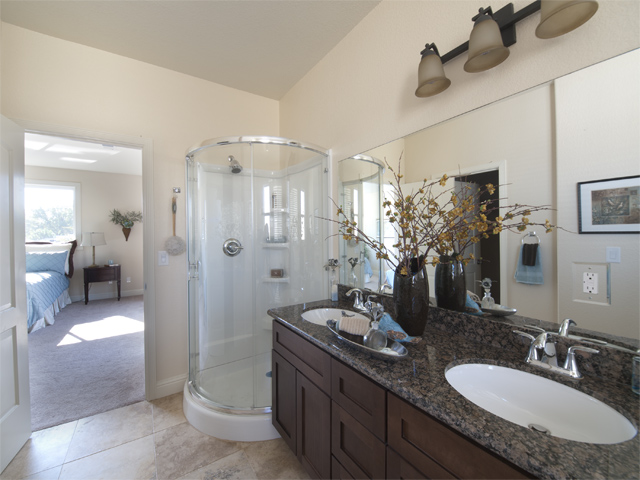 Master Bath (B) Picture - 1157 Garfield Ave, San Jose 95125 Master Bath (B) picture - 1157 Garfield Ave, San Jose 95125