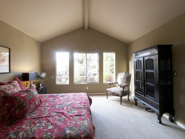 Master Bedroom (B) picture - 125 Gladys Ave, Mountain View 94043