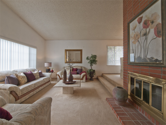 Living Room (B) Picture - 300 Mullet Ct, Foster City 94404 Living Room (B) picture - 300 Mullet Ct, Foster City 94404