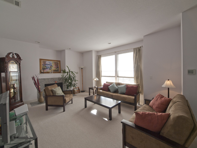 Real Estate Pictures - 1135 Phyllis Ave, Mountain View - Home For Sale Pictures