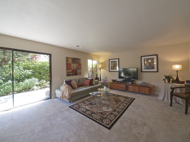 Family Room (A) Picture - 18 Portofino Cir, Redwood Shores 94065 Family Room (A) picture - 18 Portofino Cir, Redwood Shores 94065