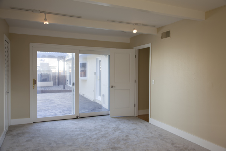 Bedroom 2 (B) picture - 614 Torwood Ln, Los Altos 94022