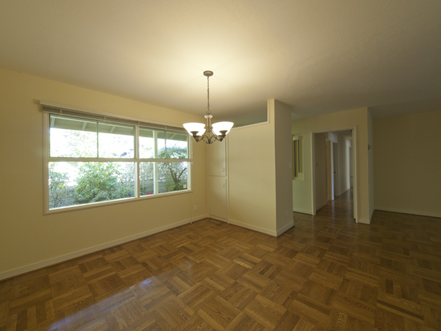 Dining Room picture - 144 Walter Hays Dr, Palo Alto 94303