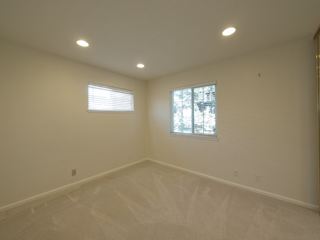 Bedroom 3 (A) picture - 2116 Windrose Pl, Mountain View 94043