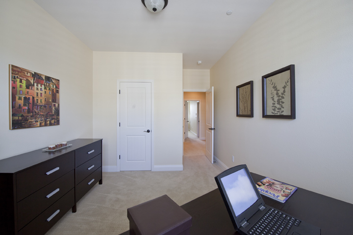 Bedroom 2 (B) picture - 139 Azalea Dr, Mountain View 94041