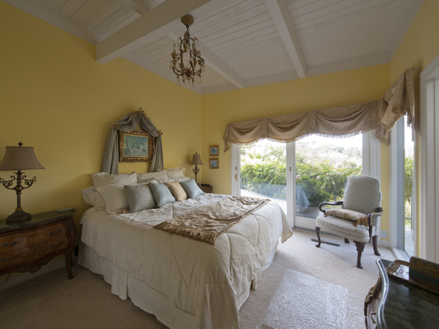 Bedroom 3 (A) picture - 27197 Black Mountain Rd, Los Altos 94022