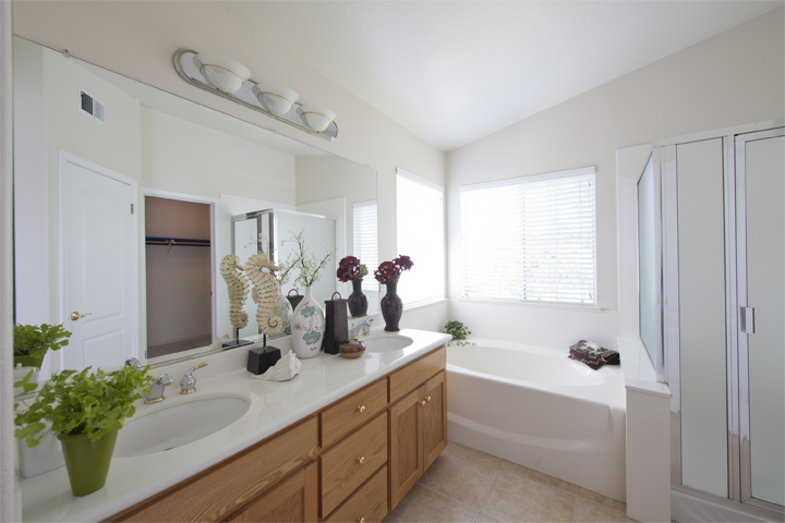 Master Bath (A) picture - 2995 Casa Nueva Ct, San Jose 95124