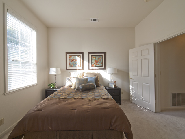 Downstairs Bedroom (C) Picture - 810 Corriente Point Dr, Redwood Shores 94065 Downstairs Bedroom (C) picture - 810 Corriente Point Dr, Redwood Shores 94065