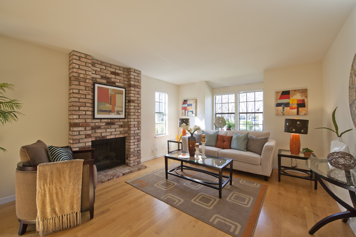 Real Estate Pictures - 1103 Doyle Pl, Mountain View - Home For Sale Pictures