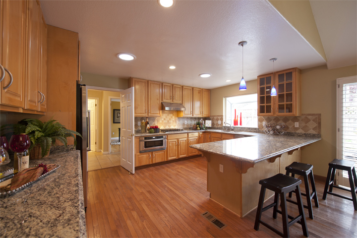 Kitchen (A) picture - 109 Leila Ct, Los Gatos 95032