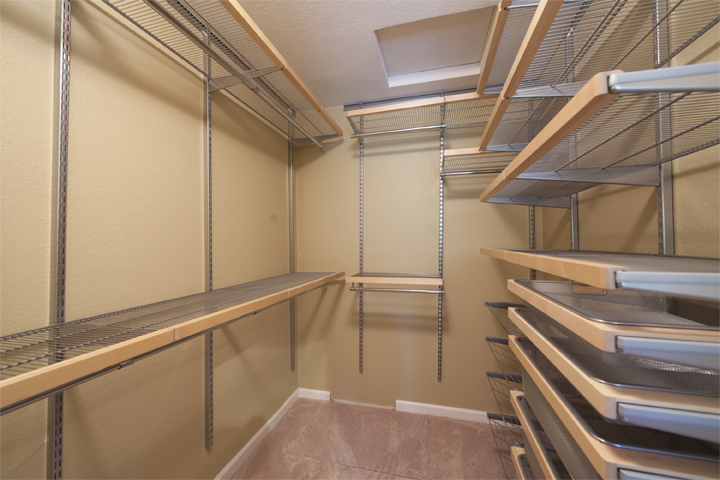 Master Closet (A) picture - 109 Leila Ct, Los Gatos 95032