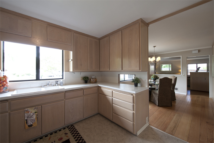 Kitchen (B) Picture - 517 Los Ninos Way, Los Altos 94022 Kitchen (B) picture - 517 Los Ninos Way, Los Altos 94022