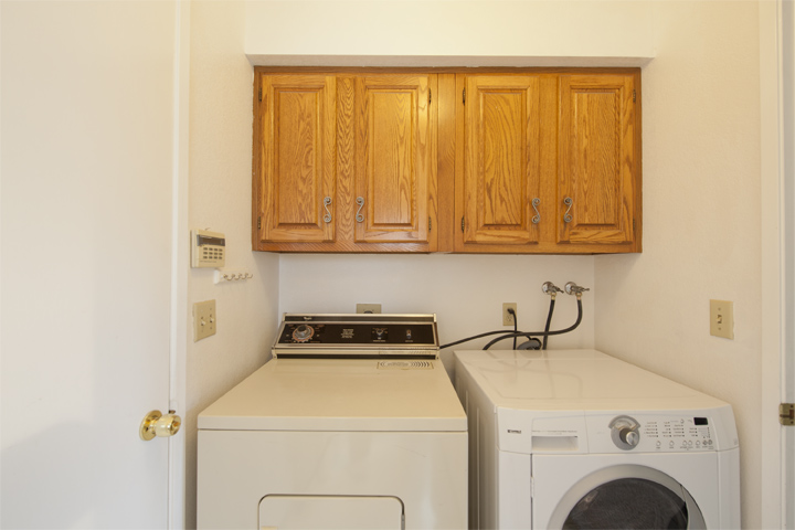 Laundry Room  picture - 6502 Mcabee Rd, San Jose 95120