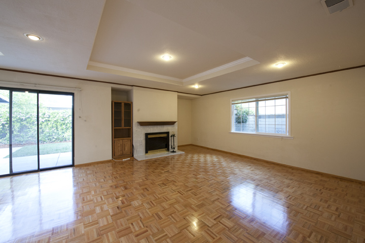 Family Room picture - 3470 Middlefield Rd, Palo Alto