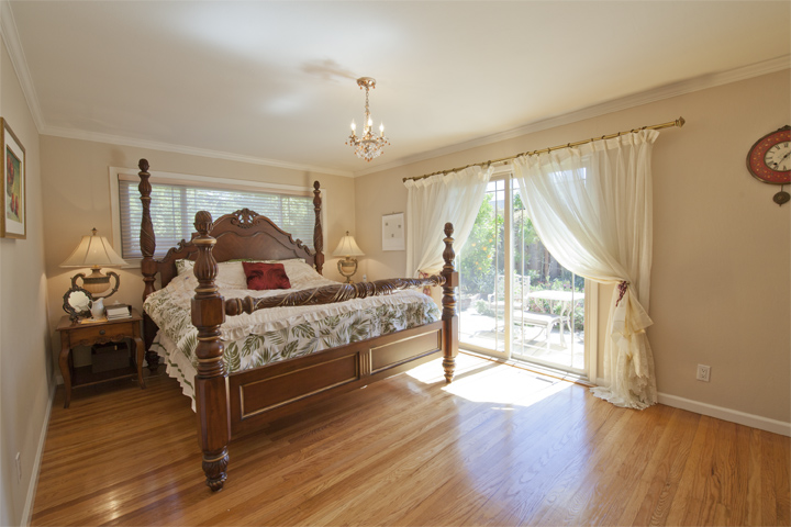 Master Bedroom (B) picture - 7960 Sunderland Dr, Cupertino 95014