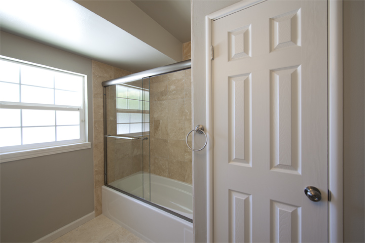 Bathroom (B) picture - 1363 Suzanne Ct, San Jose 95129