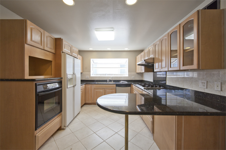 Kitchen (A) picture - 1363 Suzanne Ct, San Jose 95129