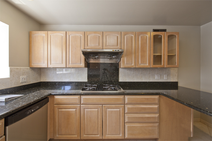 Kitchen (E) picture - 1363 Suzanne Ct, San Jose 95129