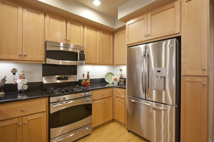Kitchen picture - 1112 Trinity Ln, Palo Alto 94303