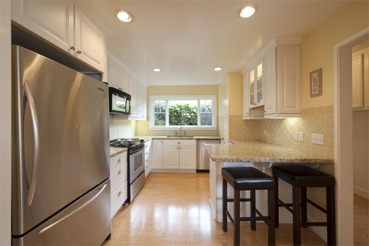 Kitchen picture - 830 Tulane Dr, Mountain View 94040