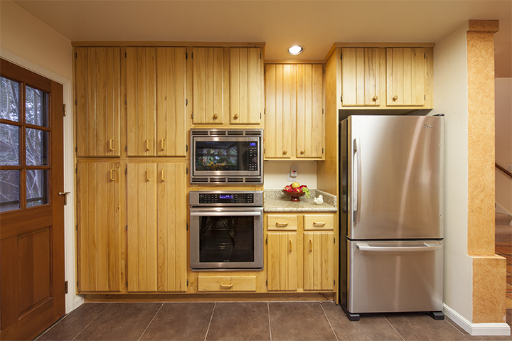 Kitchen (C) Picture - 90 Walnut Ave, Atherton 94027 Kitchen (C) picture - 90 Walnut Ave, Atherton 94027