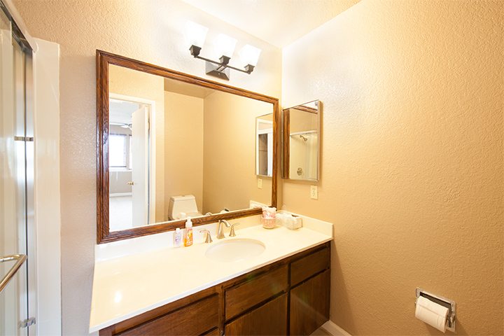 Bathroom 1 (A) Picture - 382 Coyote Creek Cir, San Jose 95116 Bathroom 1 (A) picture - 382 Coyote Creek Cir, San Jose 95116