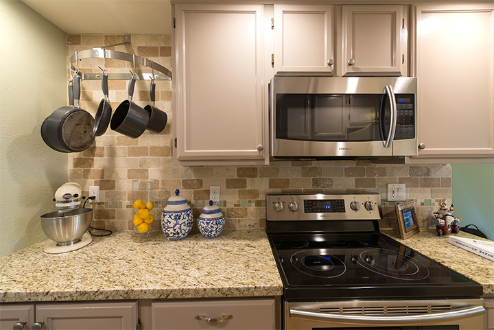 Kitchen (C) Picture - 175 Evandale Ave 4, Mountain View 94043 Kitchen (C) picture - 175 Evandale Ave 4, Mountain View 94043
