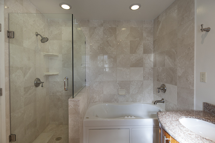 Master Bath picture - 3138 Flowers Ln, Palo Alto 94306