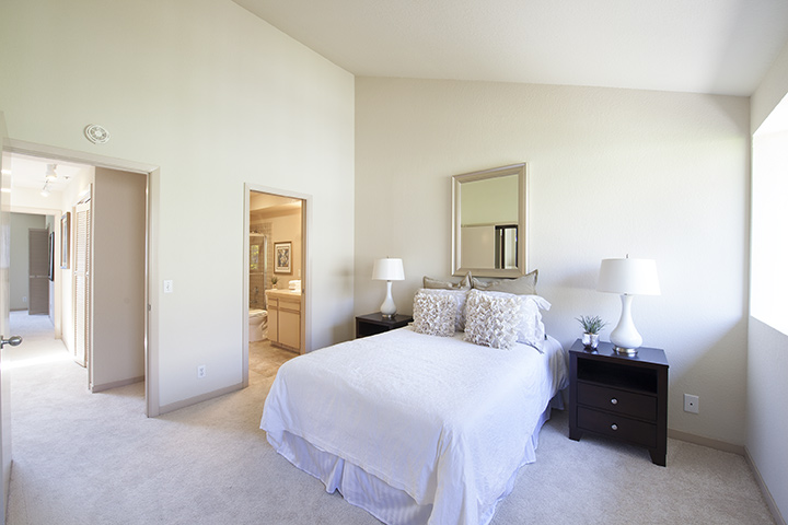 Bedroom 1 picture - 731 Loma Verde Ave, Unit B, Palo Alto