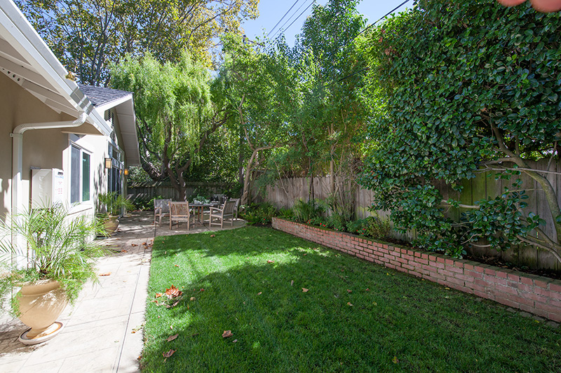 Backyard (A) Picture - 561 Hilbar Ln, Palo Alto 94303 Backyard (A) picture - 561 Hilbar Ln, Palo Alto 94303