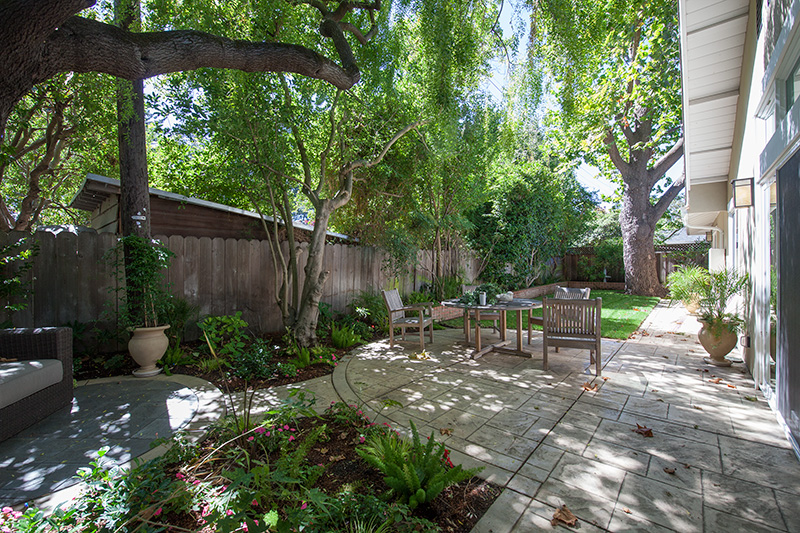 Backyard (B) Picture - 561 Hilbar Ln, Palo Alto 94303 Backyard (B) picture - 561 Hilbar Ln, Palo Alto 94303