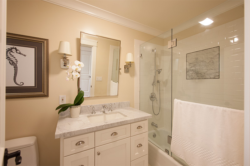 Bathroom 2 (A) Picture - 561 Hilbar Ln, Palo Alto 94303 Bathroom 2 (A) picture - 561 Hilbar Ln, Palo Alto 94303
