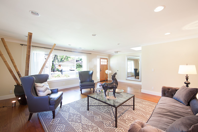 Living Room (B) picture - 561 Hilbar Ln, Palo Alto 94303