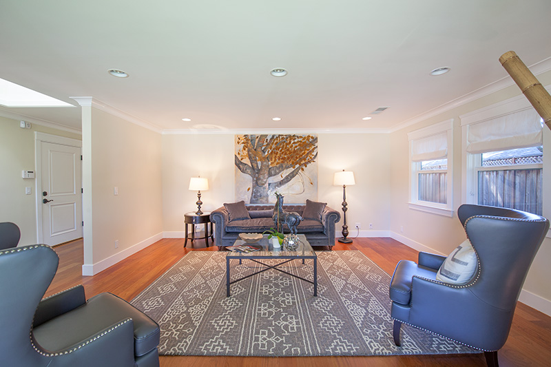 Living Room (C) picture - 561 Hilbar Ln, Palo Alto 94303