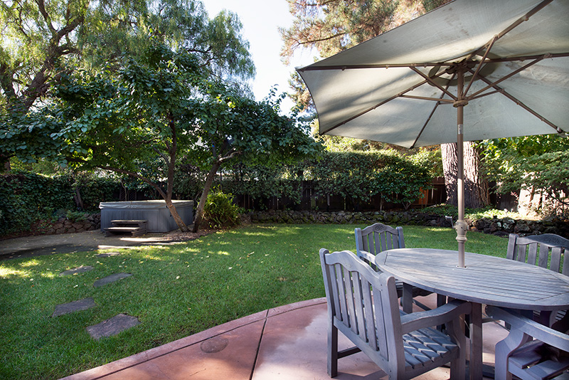 Backyard (A) picture - 3776 La Donna Ave, Palo Alto 94306