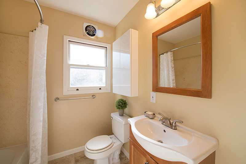 Bathroom 4 (A) Picture - 3776 La Donna Ave, Palo Alto 94306 Bathroom 4 (A) picture - 3776 La Donna Ave, Palo Alto 94306