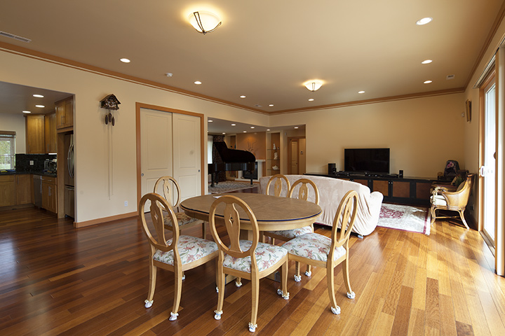 Dining Area (A) picture - 1806 Mark Twain St, Palo Alto 94303