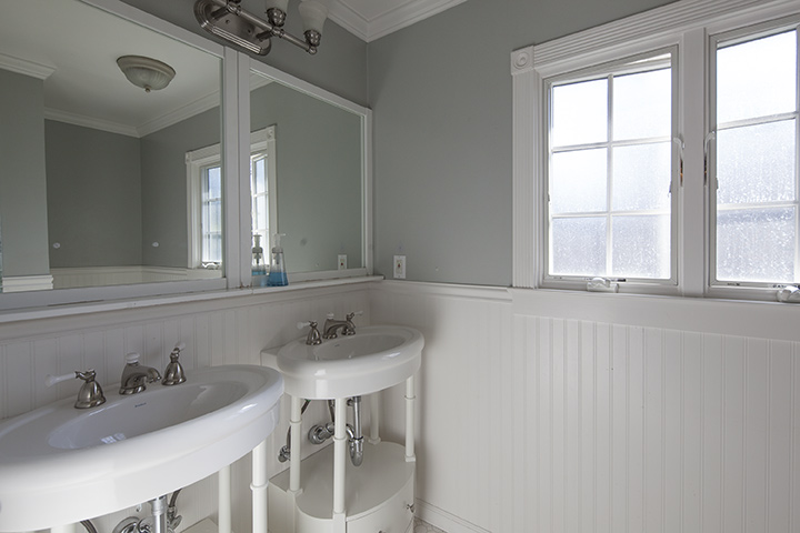 Bathroom 2 (A) Picture - 2342 Middlefield Rd, Palo Alto 94301 Bathroom 2 (A) picture - 2342 Middlefield Rd, Palo Alto 94301