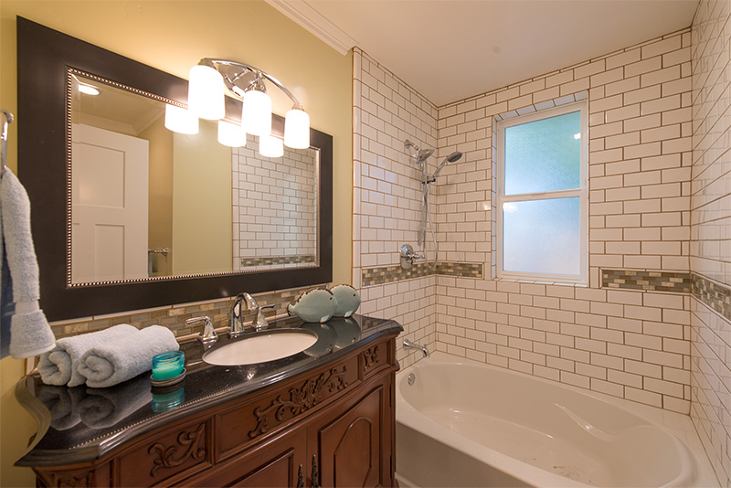 Bathroom 2 (A) picture - 1007 Peggy Ln, Menlo Park 94025
