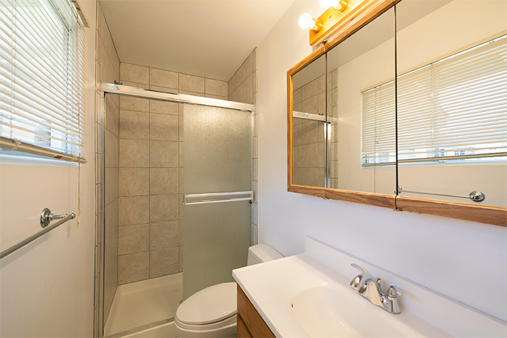 Bathroom 3 (A) picture - 934 S Wolfe Ave, Sunnyvale 94086