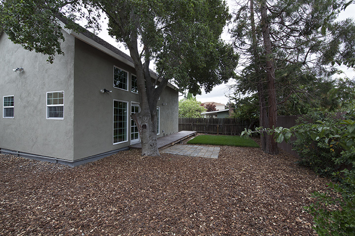 Backyard (B) picture - 731 San Benito Ave, Menlo Park 94025